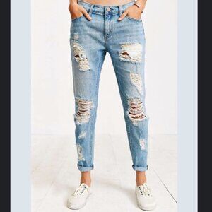 BDG Slim Boyfriend Low  Rise Ripped Jeans